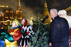 Сергей Собянин открыл ярмарочный фестиваль «Путешествие в Рождество»